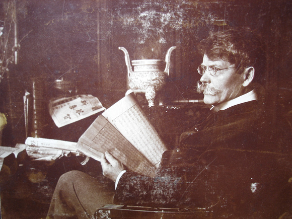 You are currently viewing Kim Định and History that “Is”